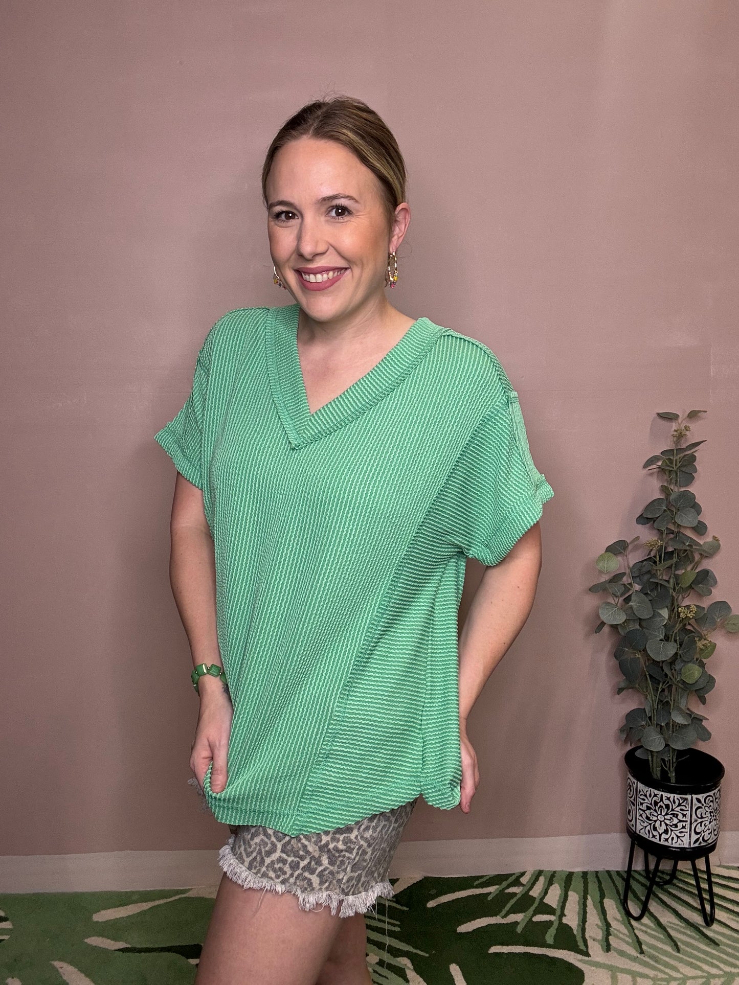 Ribbed V Neck Relaxed Top - Green