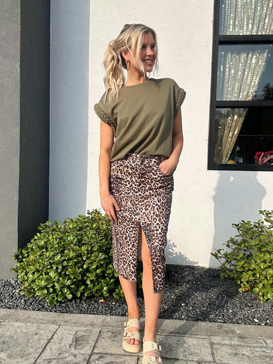 Leopard midi skirt
