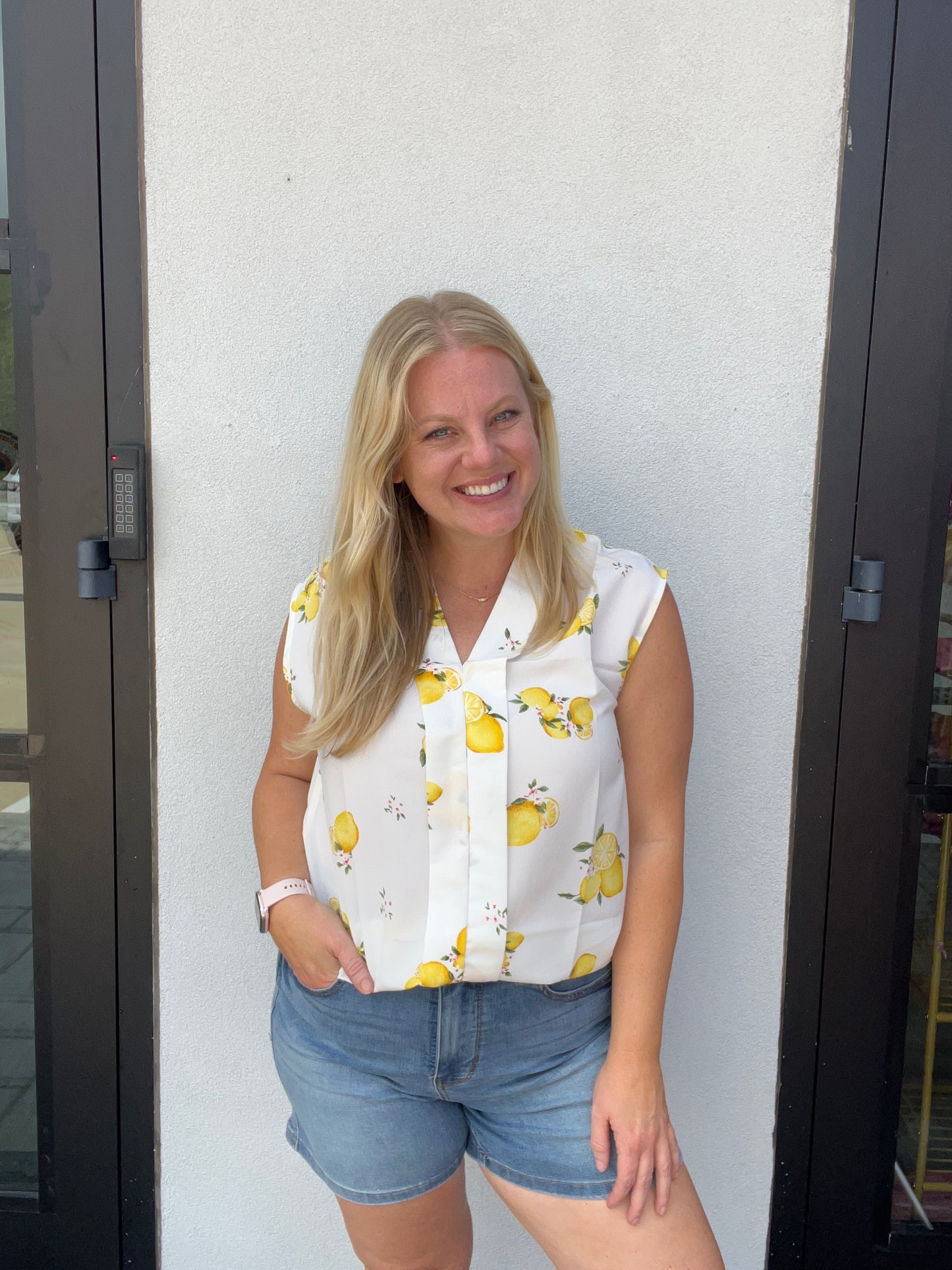 Lemon Print Sleeveless Blouse with V-Neck Front Fold – Off White