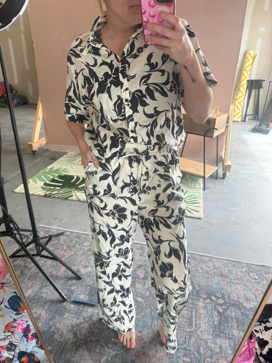 Black & White Floral Matching Set