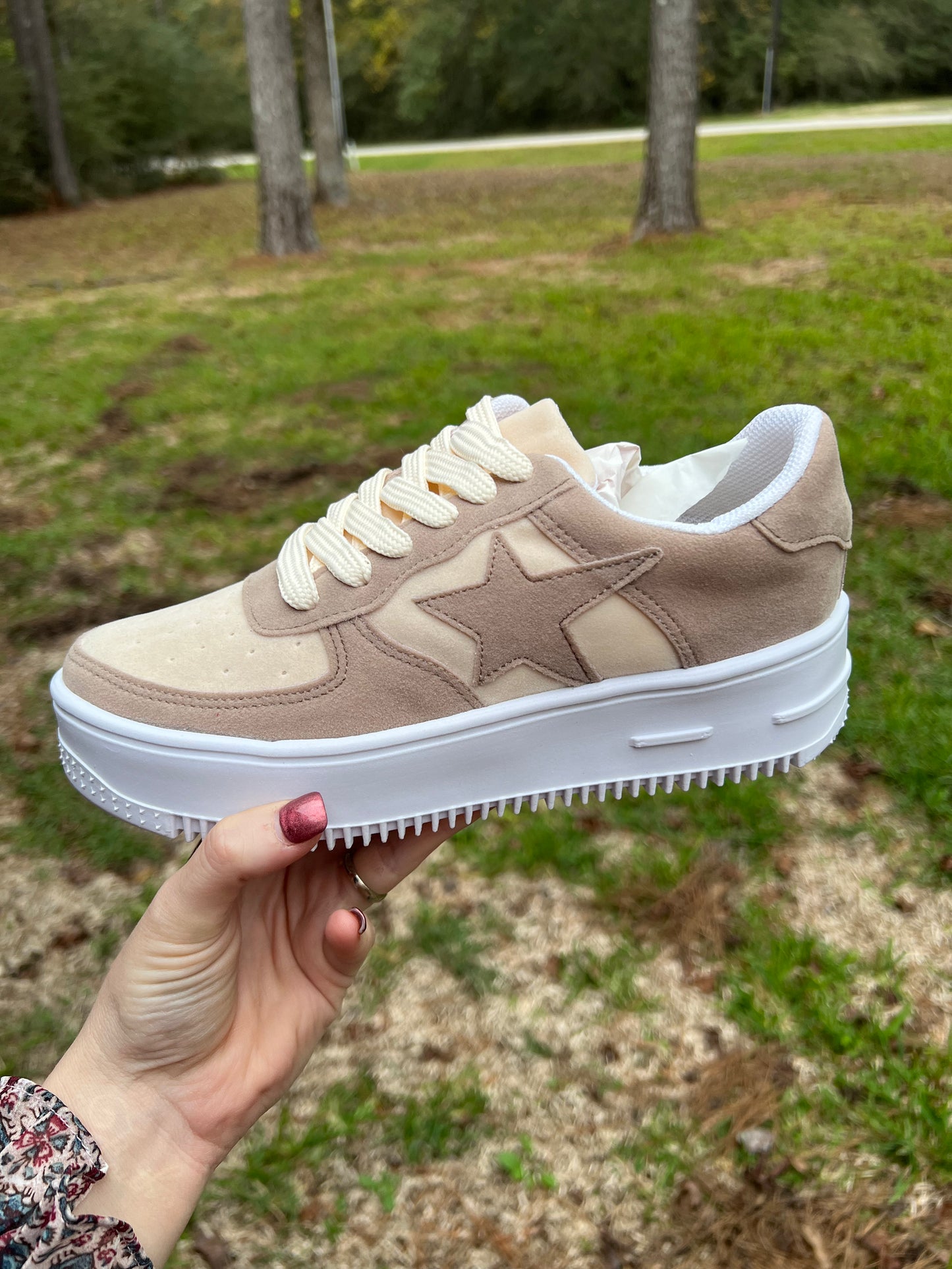 Tan Star Sneakers
