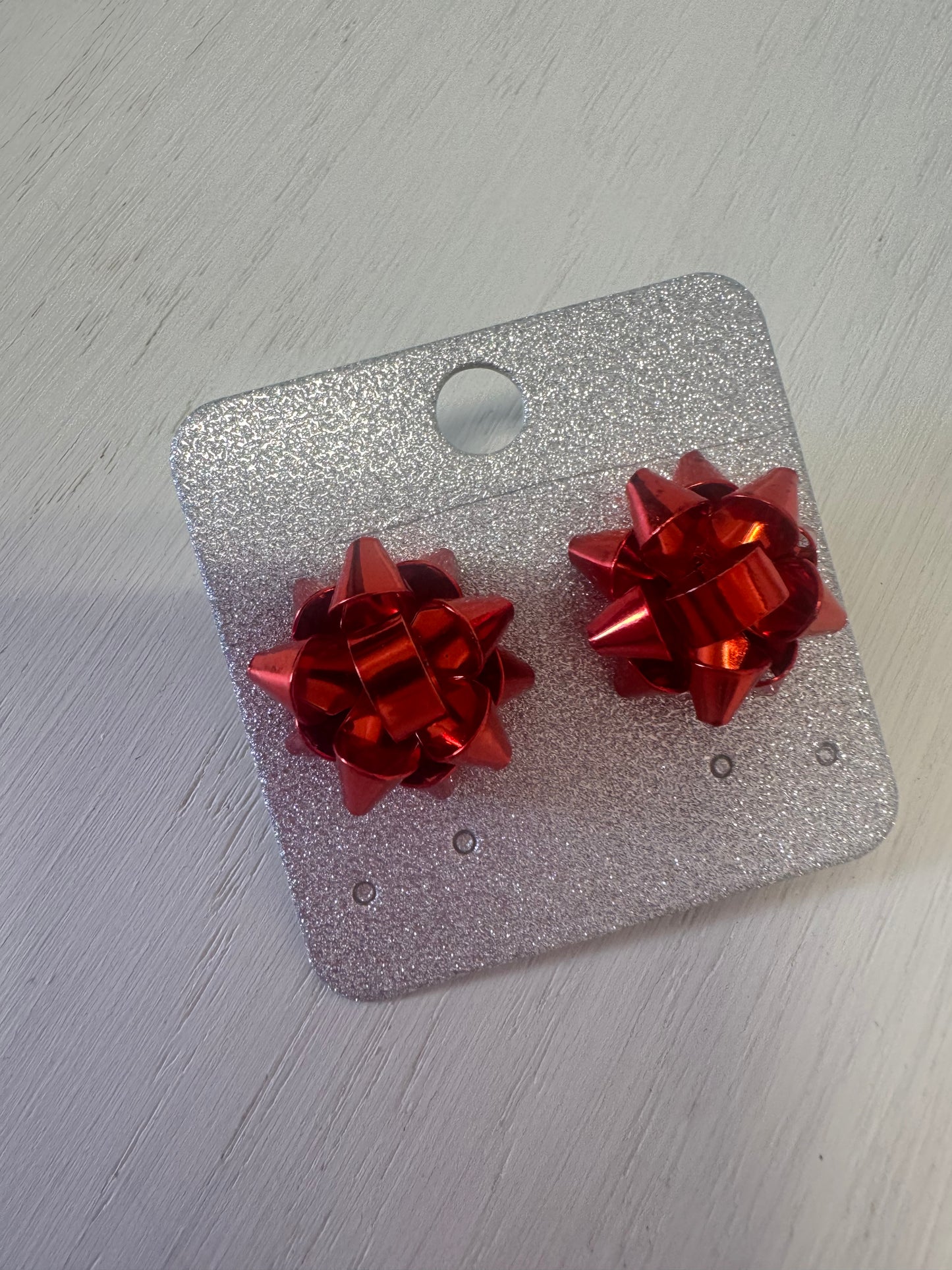 Holiday Bow Stud Earrings – Red