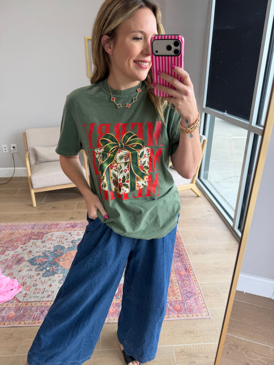Forest Green Merry Christmas Present Graphic Tee