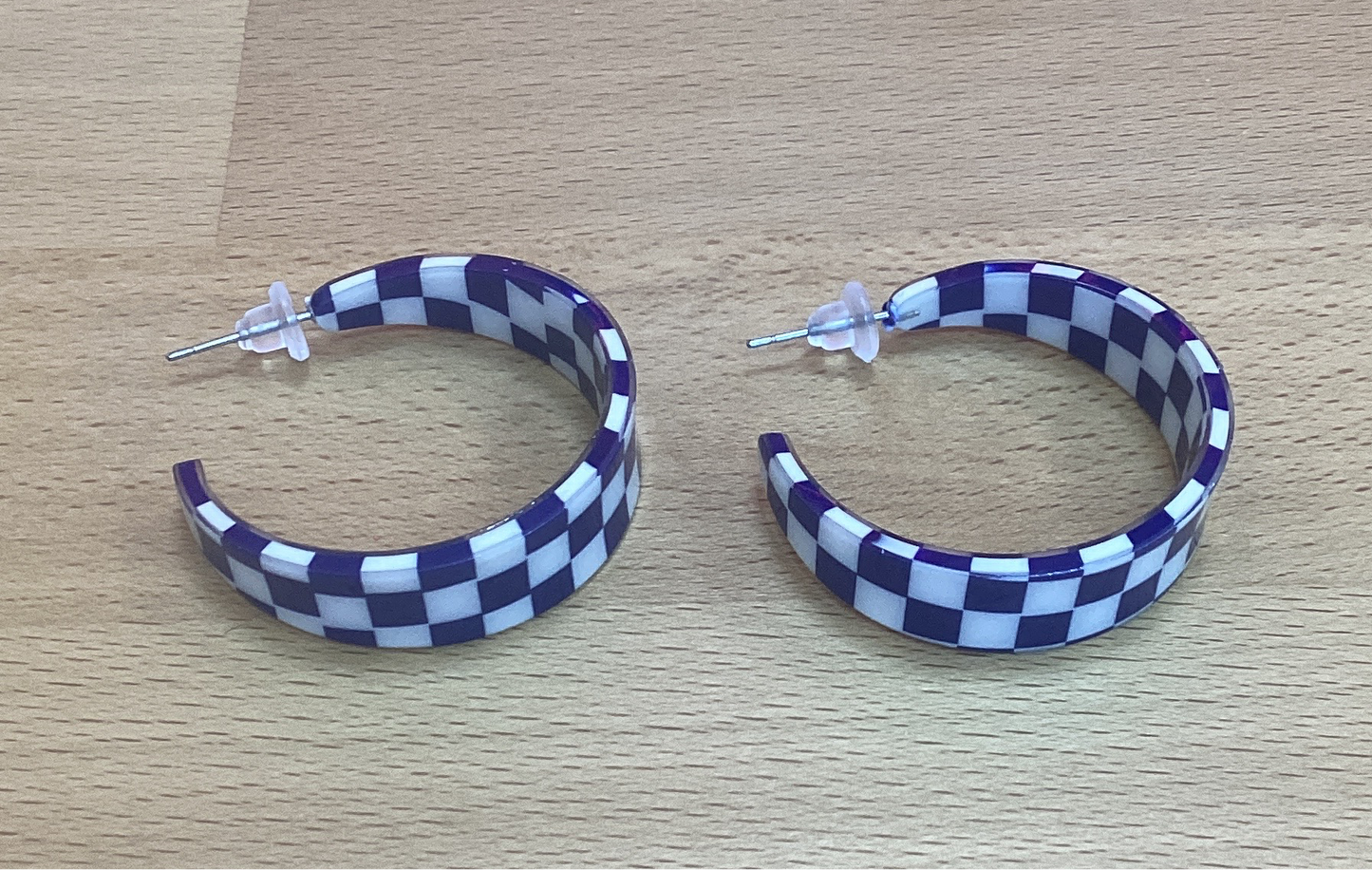Checkered Hoops