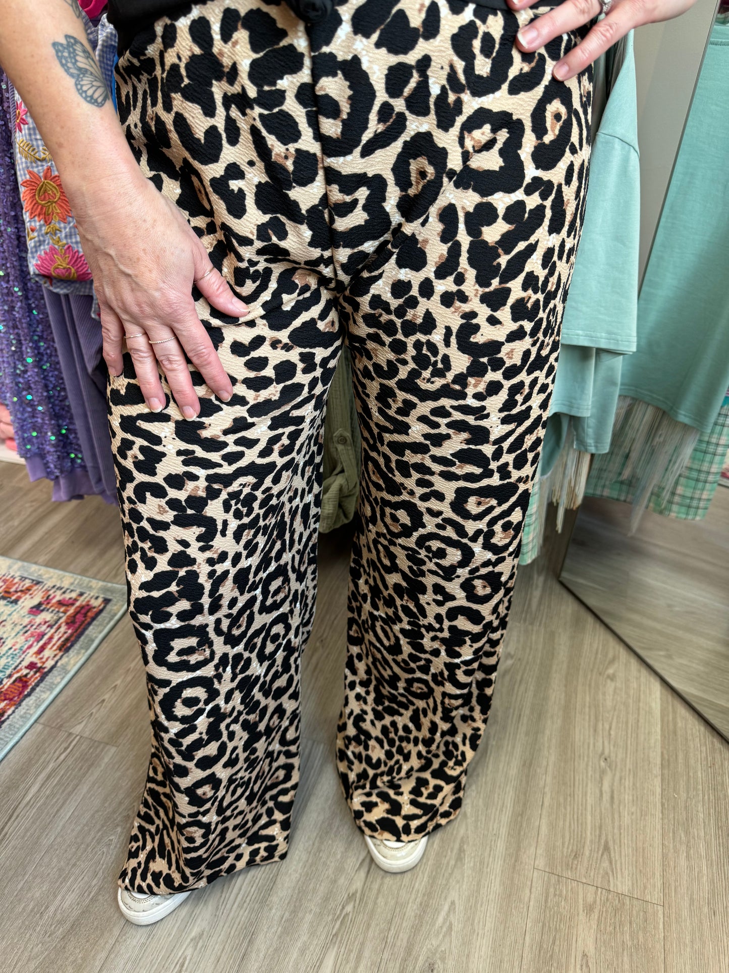 Leopard flare stretch pants