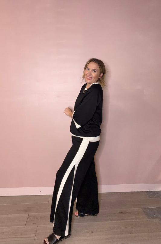 Umgee Luxe Knit Contrast Trim Pants - Black